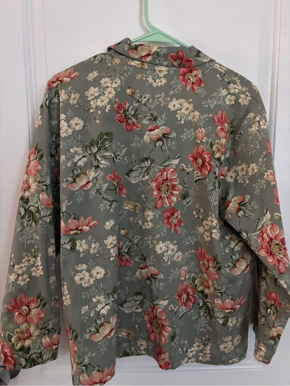 Teddi Floral Button-Up Blazer in Sage Green with Pink Blooms - Picture 2 of 5